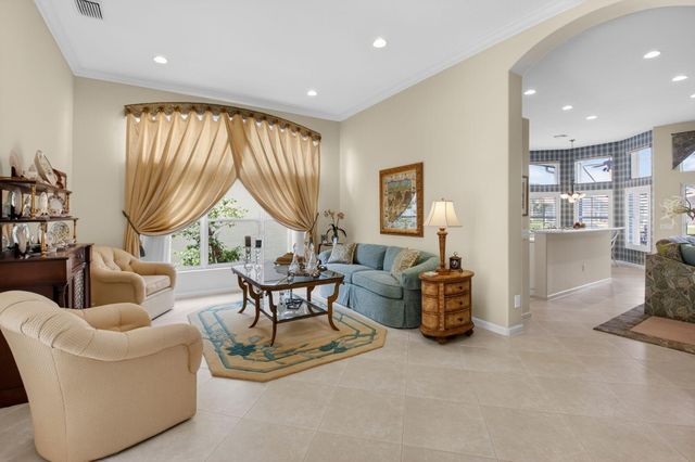 7237 Morocca Lake Drive, Delray Beach, FL 33446