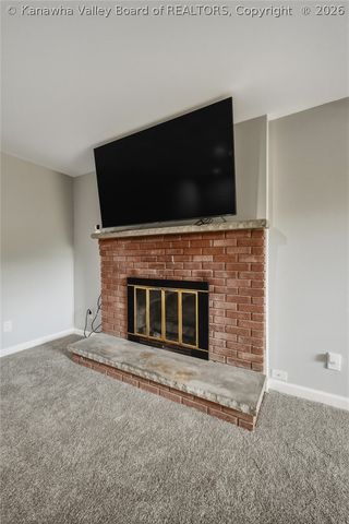 1812 Rosewood Road, Charleston, WV 25314