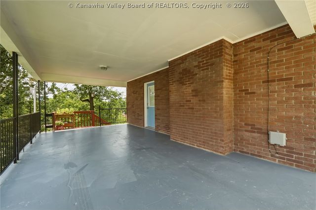 1812 Rosewood Road, Charleston, WV 25314