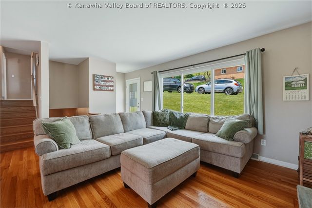 1812 Rosewood Road, Charleston, WV 25314