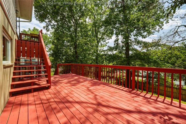 1812 Rosewood Road, Charleston, WV 25314