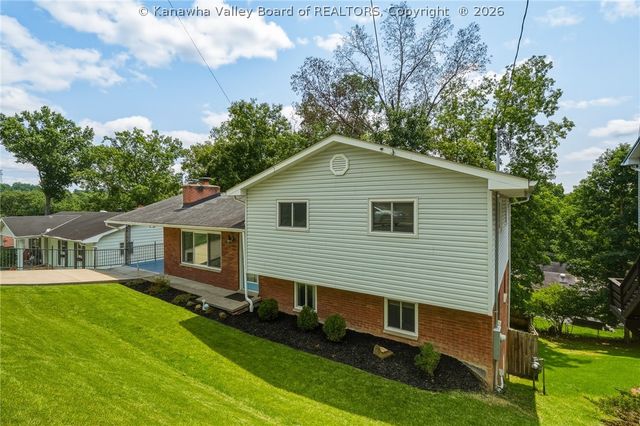 1812 Rosewood Road, Charleston, WV 25314