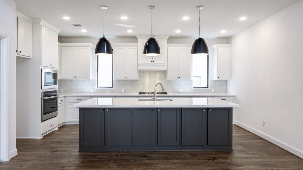 117 Gary Wayne DR, Liberty Hill, TX 78642