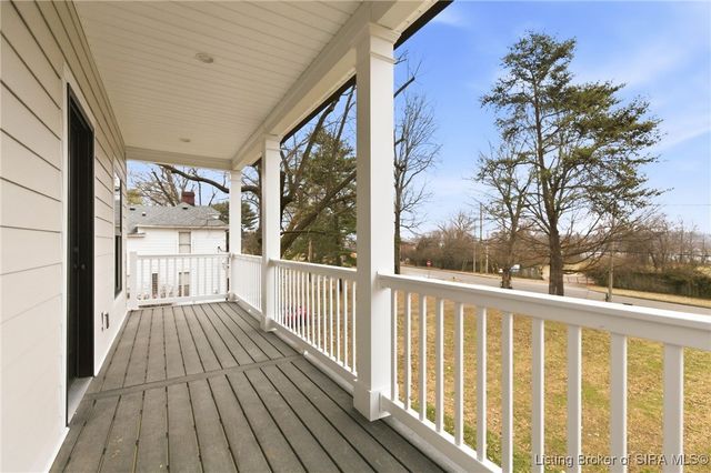 227 Hopkins Lane, Jeffersonville, IN 47130