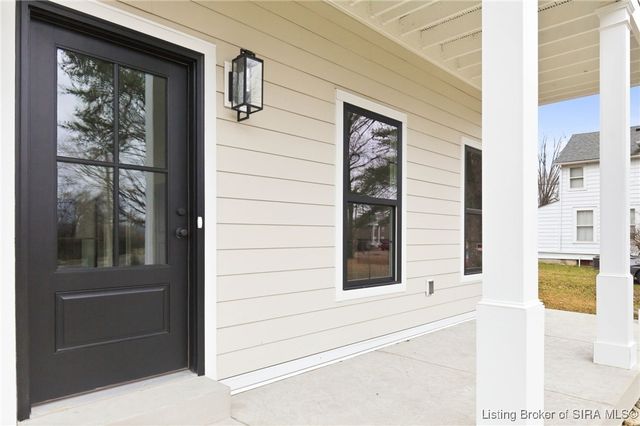 227 Hopkins Lane, Jeffersonville, IN 47130