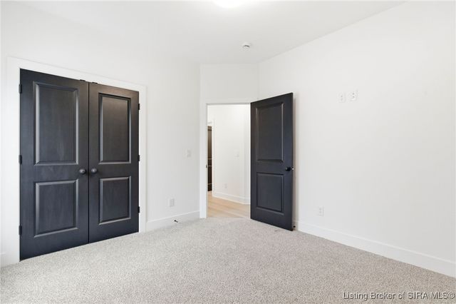 227 Hopkins Lane, Jeffersonville, IN 47130