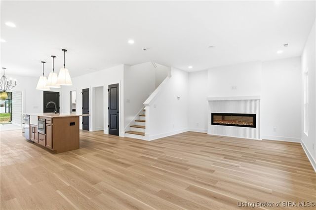 227 Hopkins Lane, Jeffersonville, IN 47130