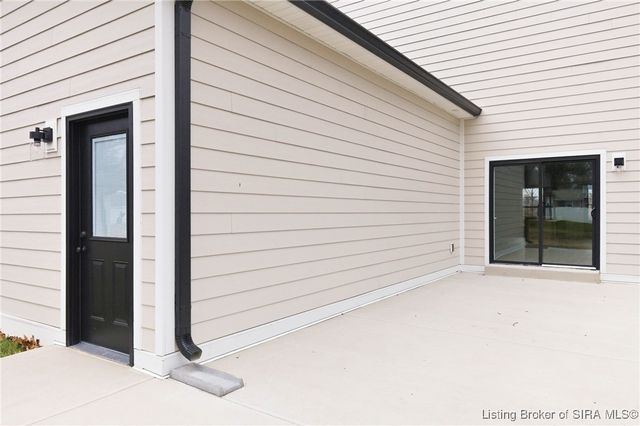 227 Hopkins Lane, Jeffersonville, IN 47130