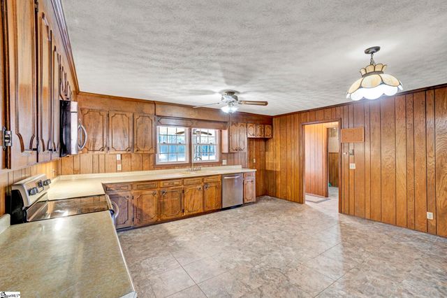 744 Cooper Bridge Road, Fountain Inn, SC 29644