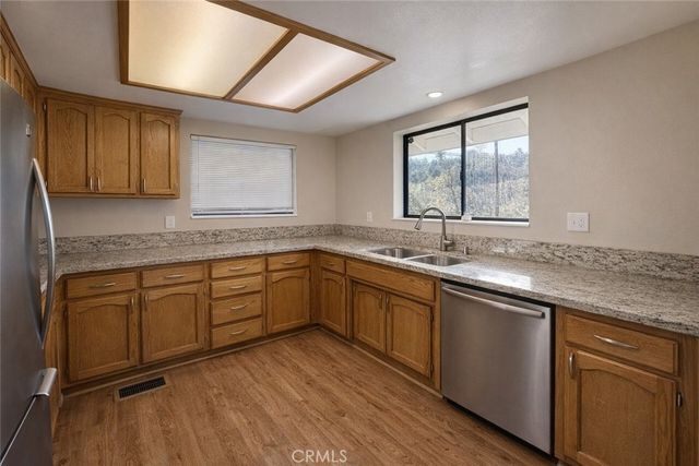 9216 Whispering Pines Road, Frazier Park, CA 93225