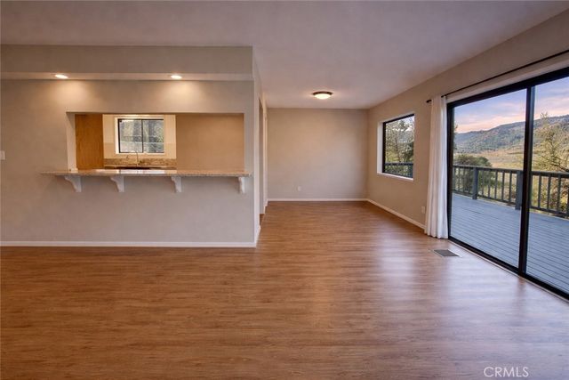 9216 Whispering Pines Road, Frazier Park, CA 93225