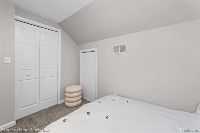 7220 Dodge Avenue, Warren, MI 48091