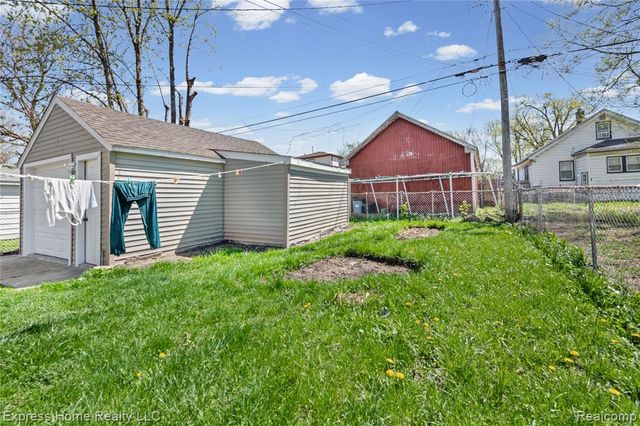 7220 Dodge Avenue, Warren, MI 48091