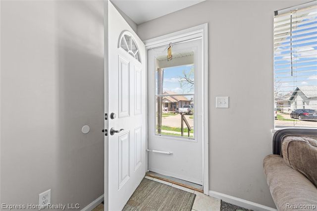 7220 Dodge Avenue, Warren, MI 48091