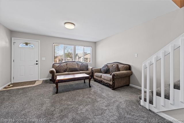 7220 Dodge Avenue, Warren, MI 48091