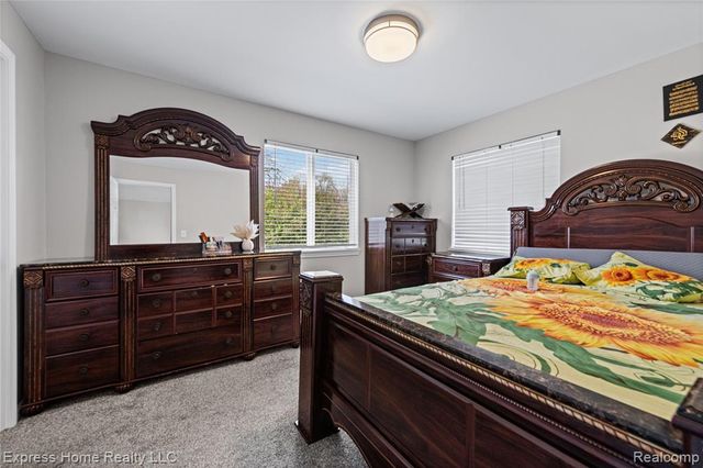 7220 Dodge Avenue, Warren, MI 48091