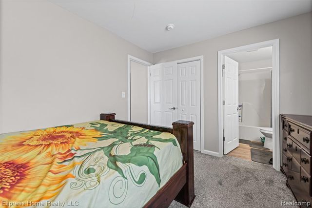 7220 Dodge Avenue, Warren, MI 48091