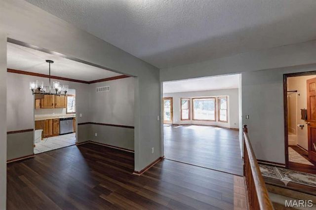 6 Deer Creek Drive, O'fallon, MO 63366