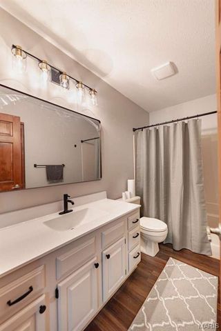 6 Deer Creek Drive, O'fallon, MO 63366