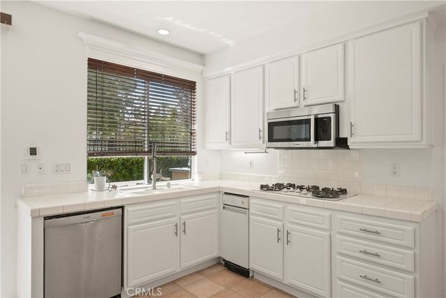 25 Belfort, Newport Coast, CA 92657