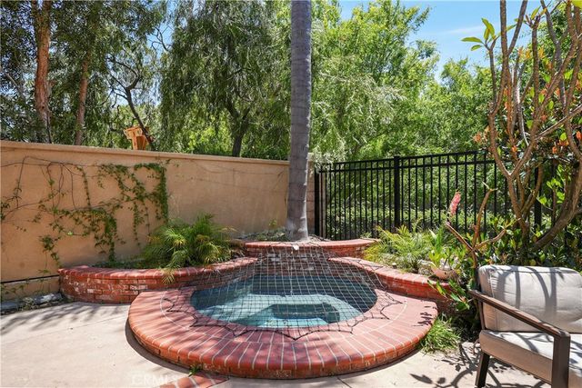 25 Belfort, Newport Coast, CA 92657