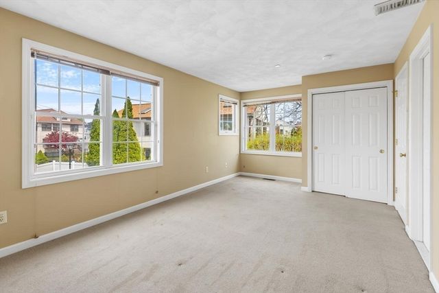 12 Ship Ave 1, Medford, MA 02155