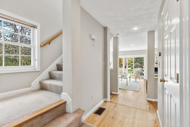 12 Ship Ave 1, Medford, MA 02155