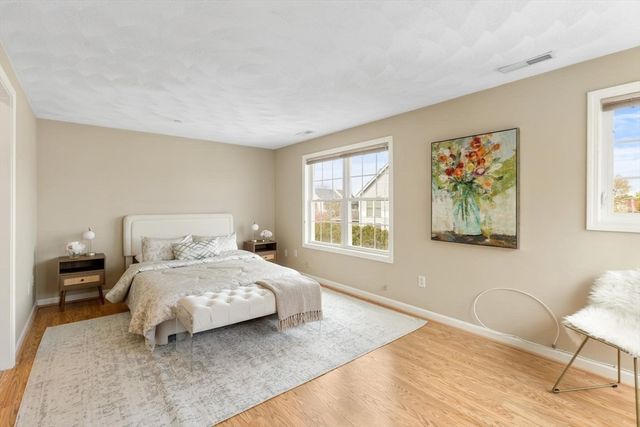 12 Ship Ave 1, Medford, MA 02155