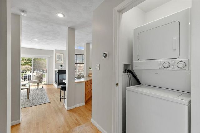 12 Ship Ave 1, Medford, MA 02155