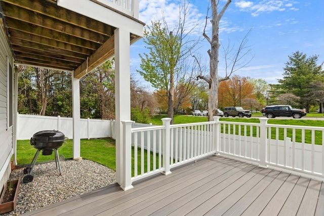 12 Ship Ave 1, Medford, MA 02155