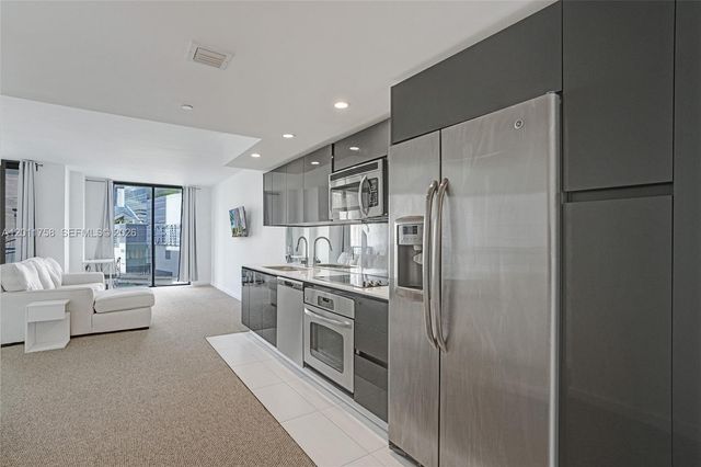 31 SE 6th Street 805, Miami, FL 33131