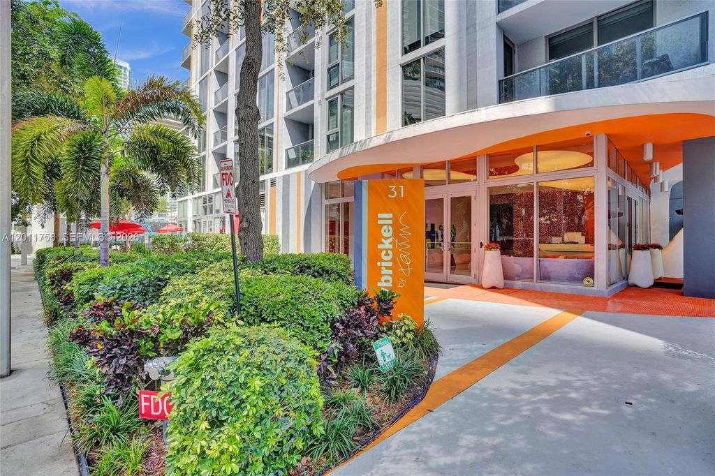 31 SE 6th Street 805, Miami, FL 33131