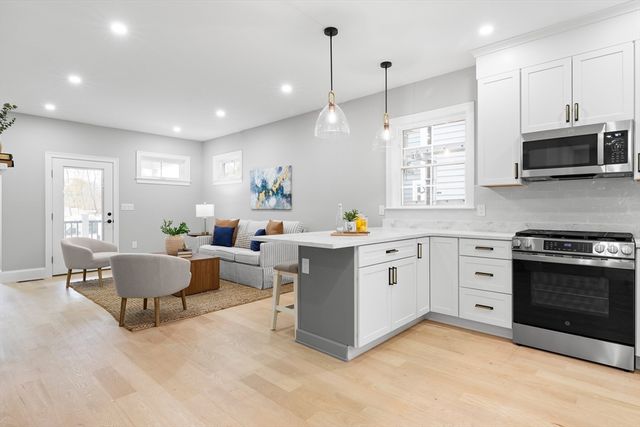 11 Washington Street 8, Ipswich, MA 01938