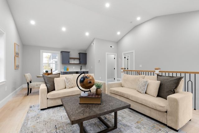 11 Washington Street 8, Ipswich, MA 01938