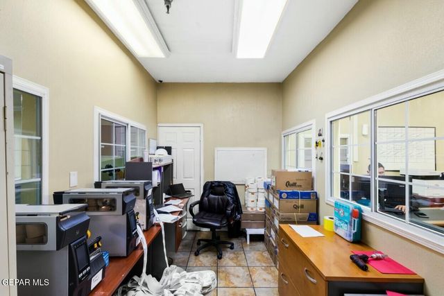 1601 E 4th Avenue, El Paso, TX 79901