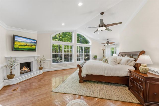 3800 MOUNTAIN RD, Haymarket, VA 20169