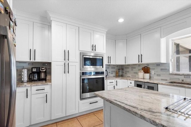 5198 GULF STURGEON LANE, St Cloud, FL 34772