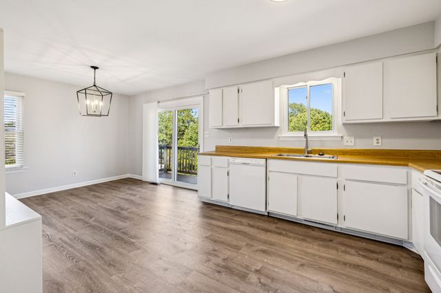 120 Stoneridge Pkwy, La Vergne, TN 37086