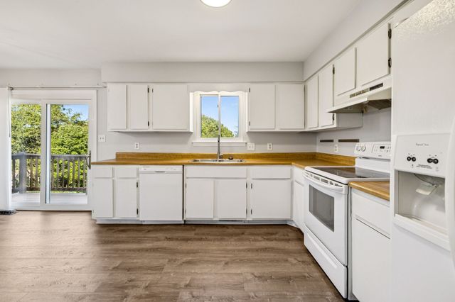 120 Stoneridge Pkwy, La Vergne, TN 37086