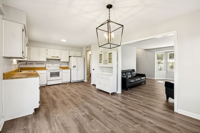 120 Stoneridge Pkwy, La Vergne, TN 37086