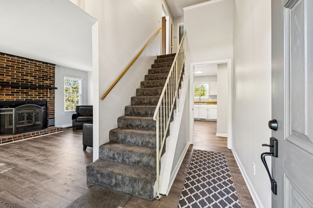 120 Stoneridge Pkwy, La Vergne, TN 37086