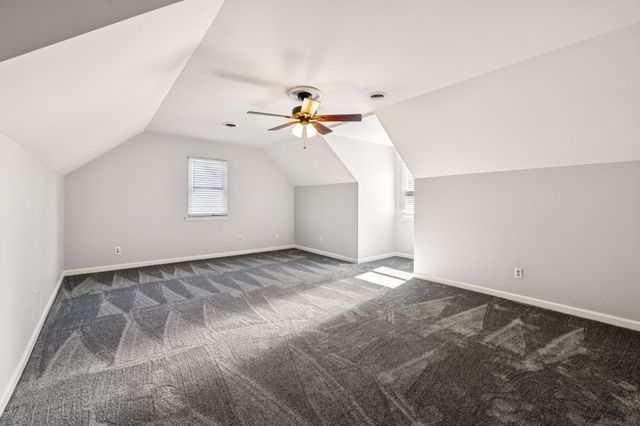 120 Stoneridge Pkwy, La Vergne, TN 37086