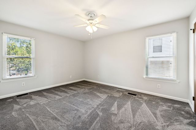 120 Stoneridge Pkwy, La Vergne, TN 37086