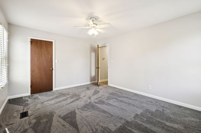 120 Stoneridge Pkwy, La Vergne, TN 37086