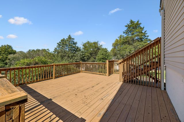 120 Stoneridge Pkwy, La Vergne, TN 37086