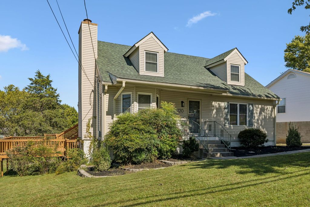 120 Stoneridge Pkwy, La Vergne, TN 37086