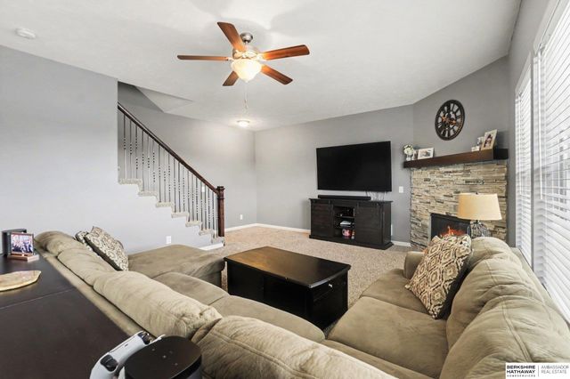 4606 Hansen Avenue, Papillion, NE 68133