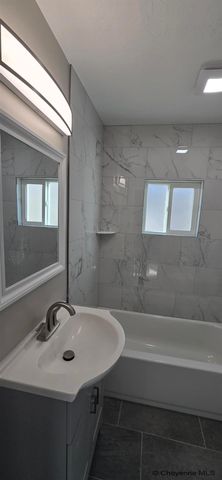 1414 HUGUR AVE, Cheyenne, WY 82001