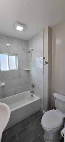 1414 HUGUR AVE, Cheyenne, WY 82001