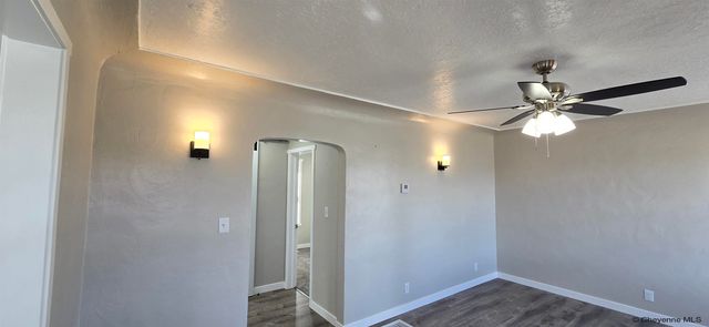 1414 HUGUR AVE, Cheyenne, WY 82001